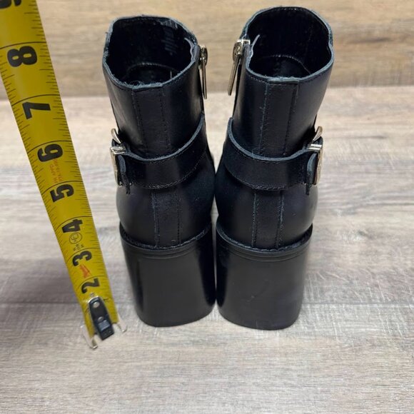Vince Camuto Sameena Black Leather Ankle Strap Accent Booties Women's Size 7.5 - Picture 3 of 7